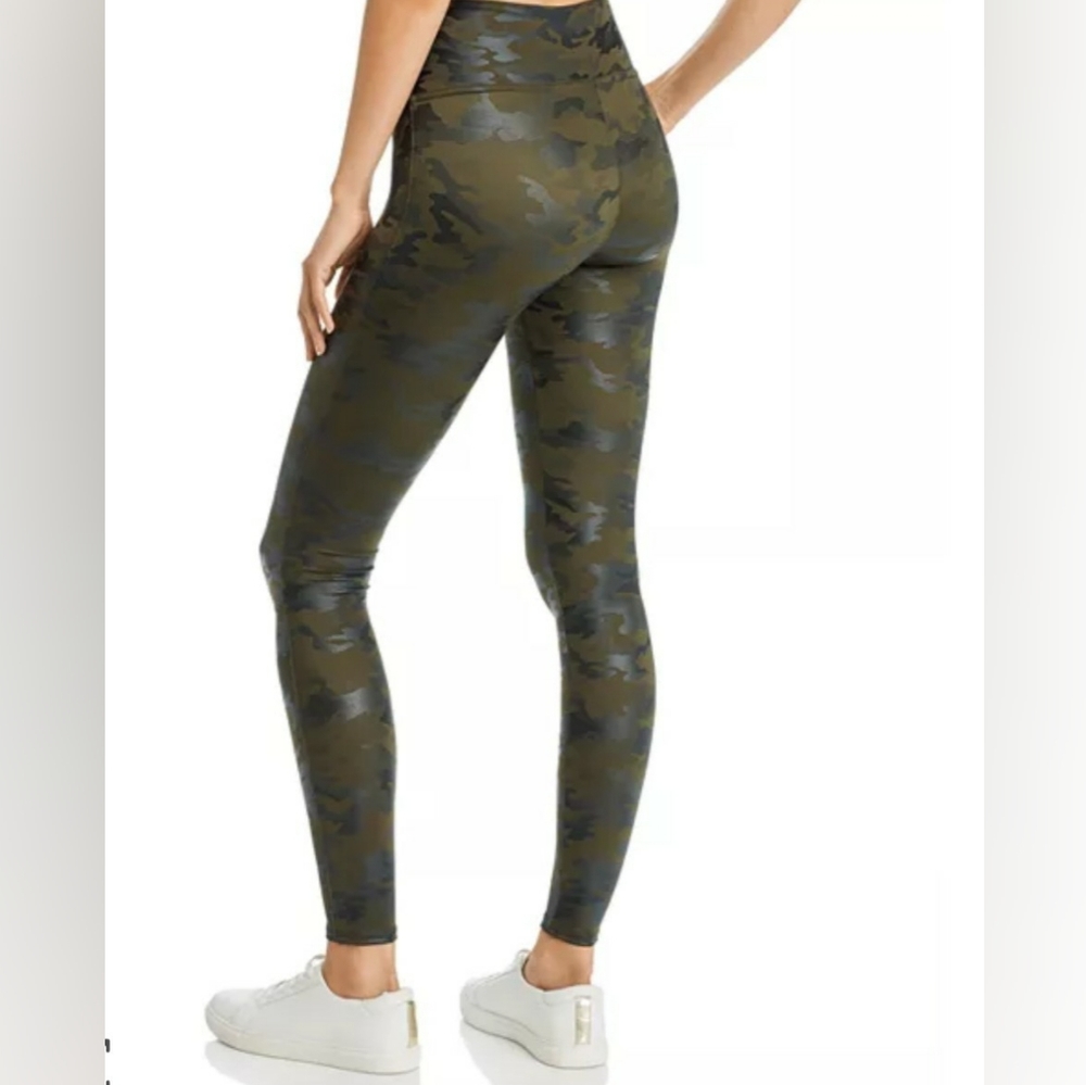 spanx green camo faux leather high rise leggings - Picture 3 of 6